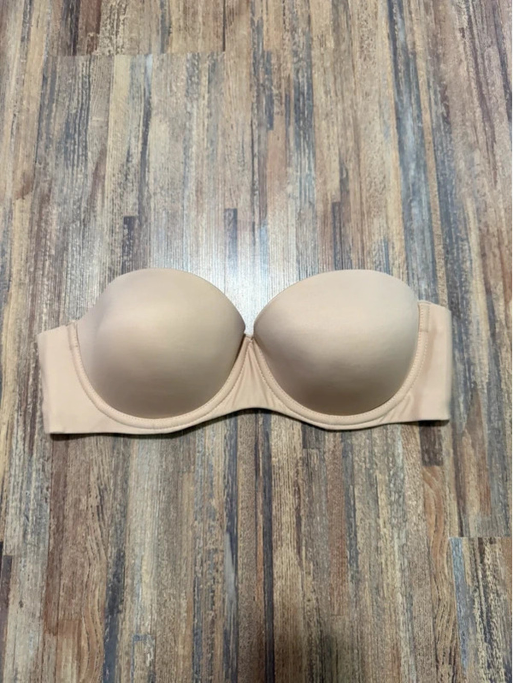 Auden lightly lined strapless bra size 36C